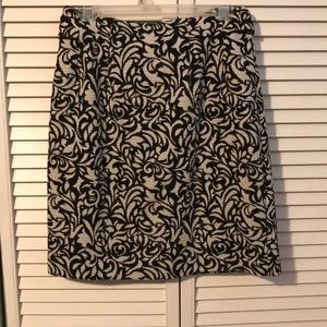 Black and white print skirt